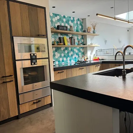 Family Zuid - South ヴィラ